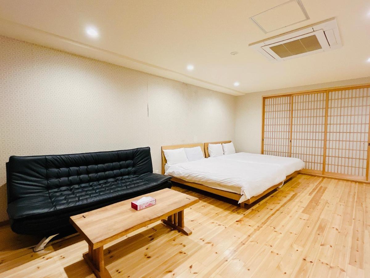 Shimanouchi Luxury Apartment Osaka Esterno foto